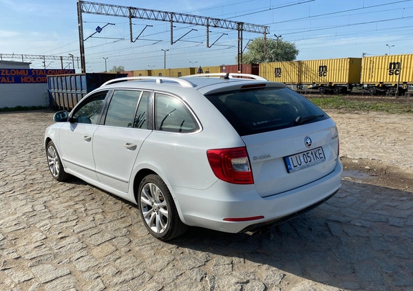 Skoda Superb cena 46600 przebieg: 263000, rok produkcji 2014 z Lublin małe 67